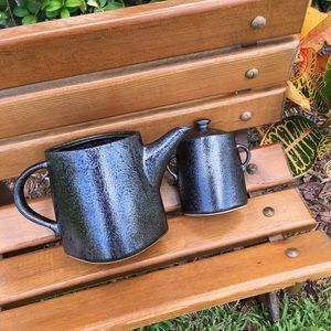 🖤 NWOT- Vintage Iron Watering Can Set 🖤